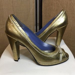 “MARC JACOBS” WOMEN'S GOLD PEEP TOE BOW HEELS – SZ EU 40 / US 10